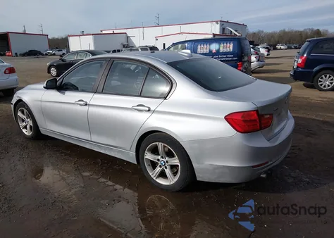 2013 BMW 328I xDrive из США, поврежденный, VIN WBA3B5G59DNS01228
